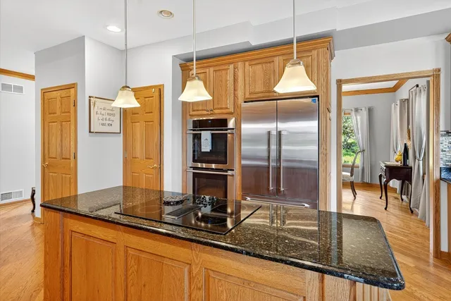 $710,000 | 4 Bernay Court, Cary, IL 60013