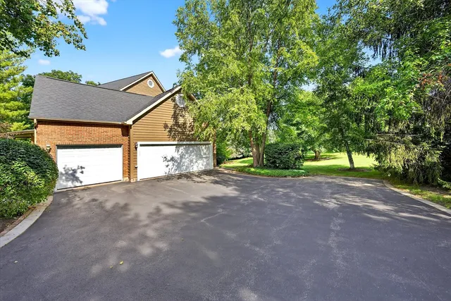 $710,000 | 4 Bernay Court, Cary, IL 60013