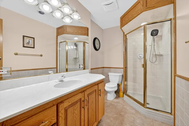 $710,000 | 4 Bernay Court, Cary, IL 60013