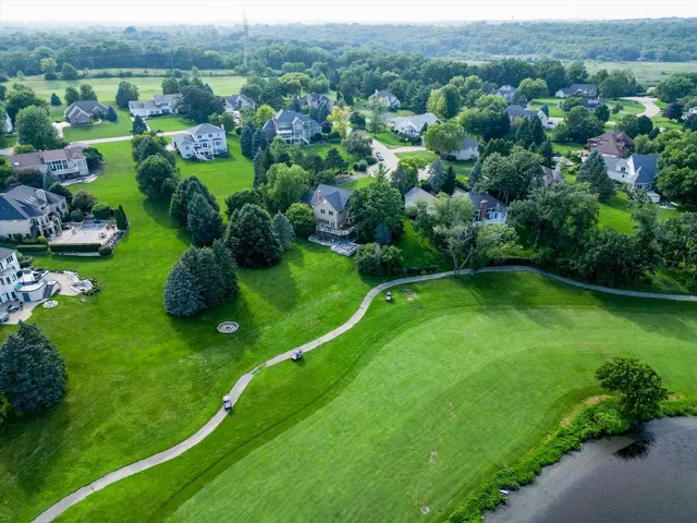 $710,000 | 4 Bernay Court, Cary, IL 60013