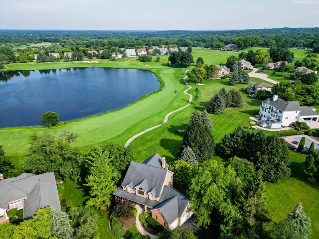 $710,000 | 4 Bernay Court, Cary, IL 60013