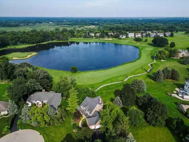 $710,000 | 4 Bernay Court, Cary, IL 60013