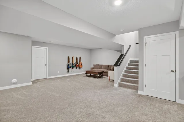 $650,000 | 19280 Blue Stem Court, Maple Grove, MN 55311