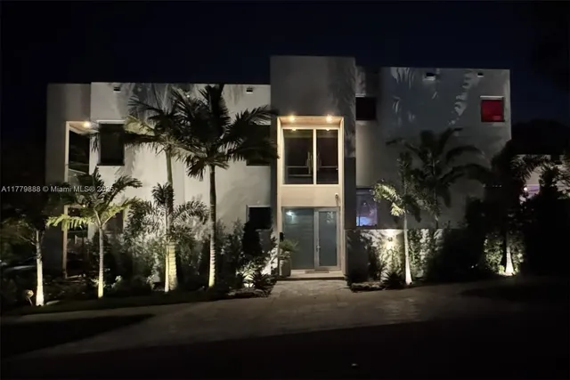 $2,750,000 | 544 North Victoria Park Road, Fort Lauderdale, FL 33301