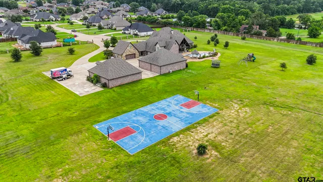 a view of an outdoor space and yard