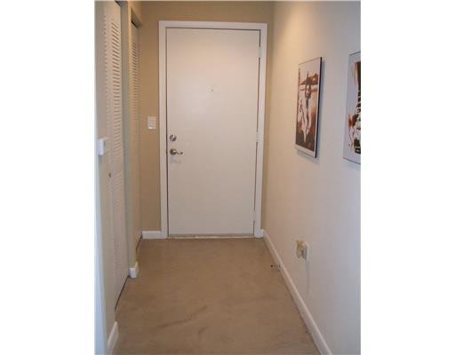 234 Northeast 3rd Street, Unit 1802 Miami, FL 33132 - Photo 12 of 25 a view of a hallway with bathroom