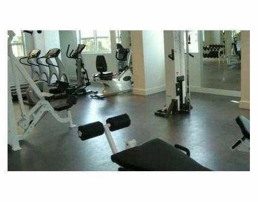 234 Northeast 3rd Street, Unit 1802 Miami, FL 33132 - Photo 20 of 25 a black and white photo of a room