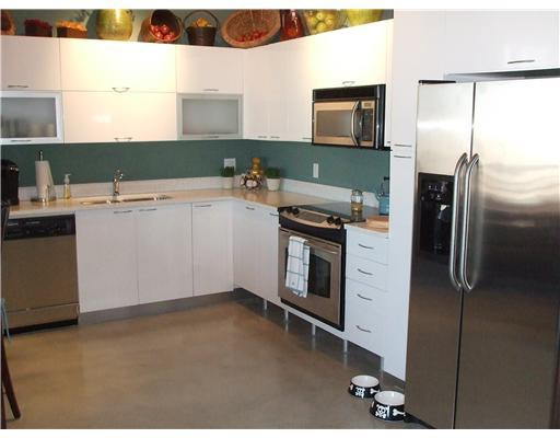 234 Northeast 3rd Street, Unit 1802 Miami, FL 33132 - Photo 4 of 25 a room with storage and utility