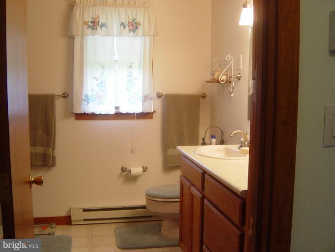 1623 Stone Boundary Road Cambridge, MD 21613 - Photo 28 of 30 Second Floor Bath