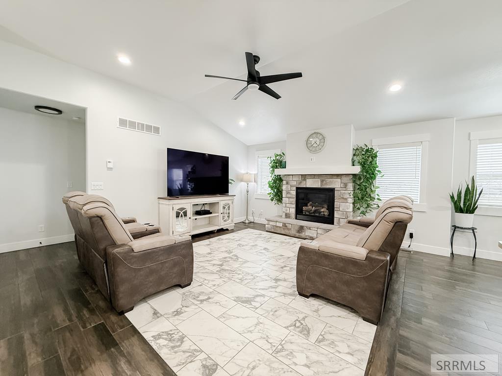 2416 Courtney Street Pocatello, ID 83201 - Photo 17 of 49