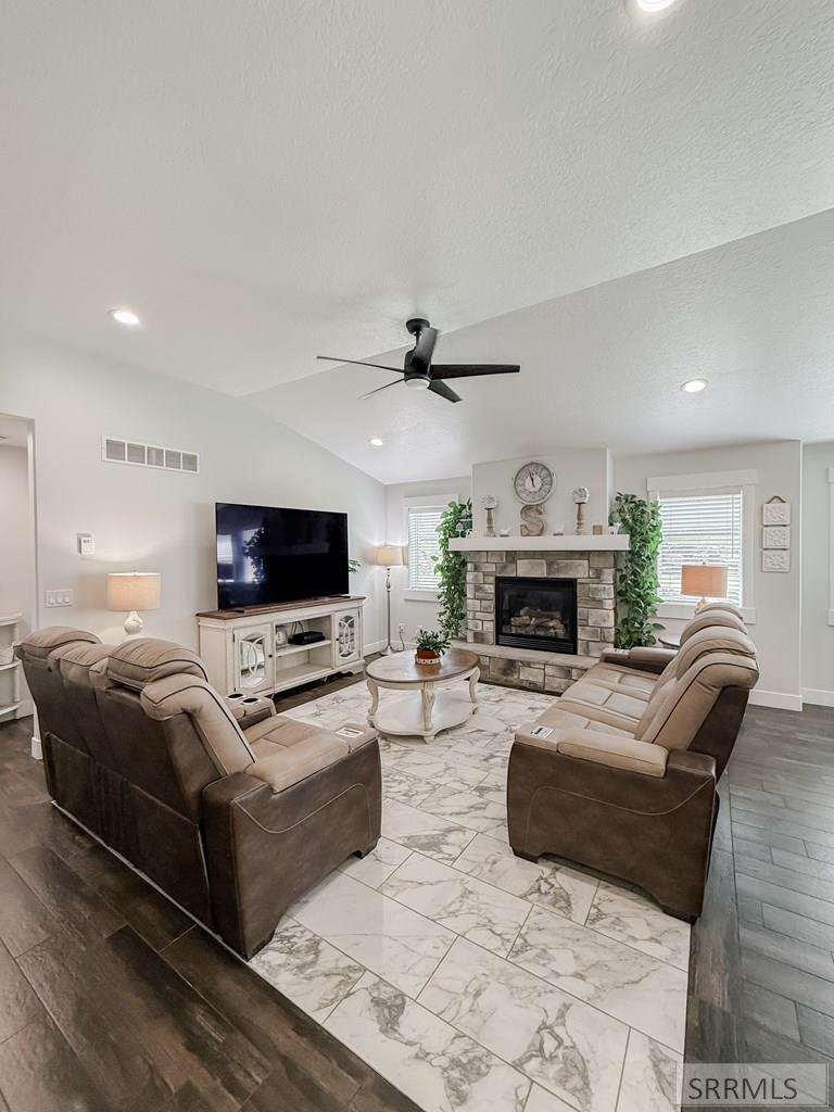 2416 Courtney Street Pocatello, ID 83201 - Photo 17 of 49