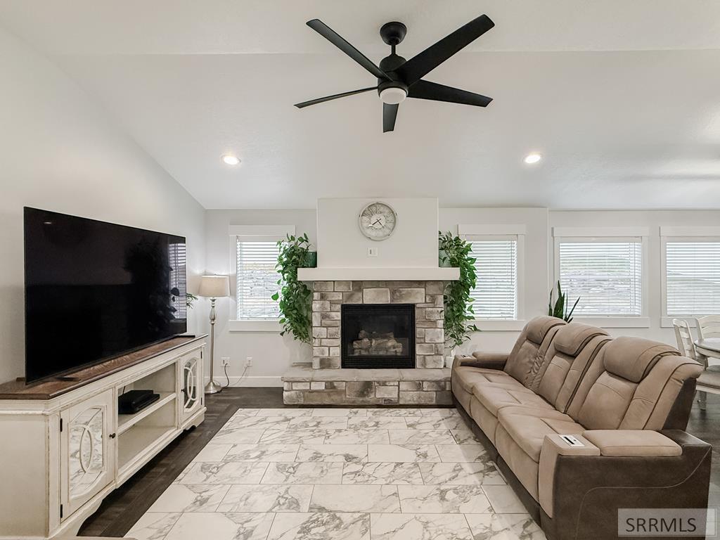 2416 Courtney Street Pocatello, ID 83201 - Photo 19 of 49