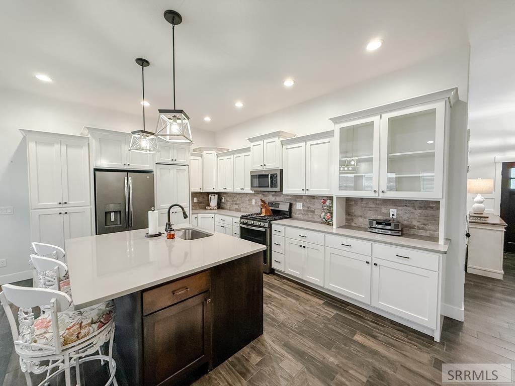 2416 Courtney Street Pocatello, ID 83201 - Photo 8 of 49