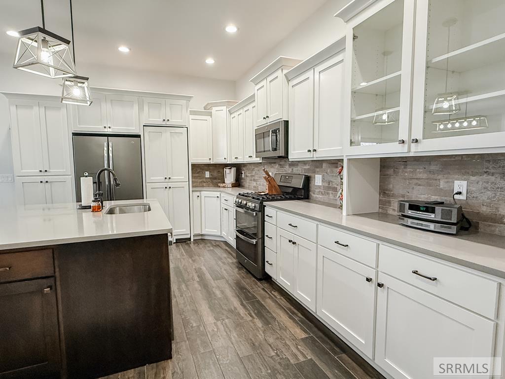 2416 Courtney Street Pocatello, ID 83201 - Photo 9 of 49