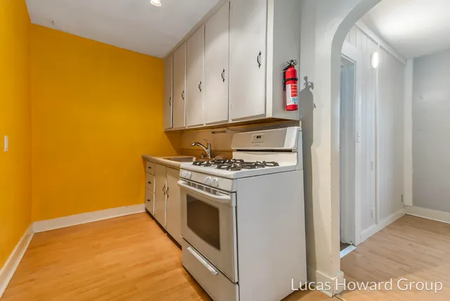 $500,000 | 521 Pearl Street, Kalamazoo, MI 49007