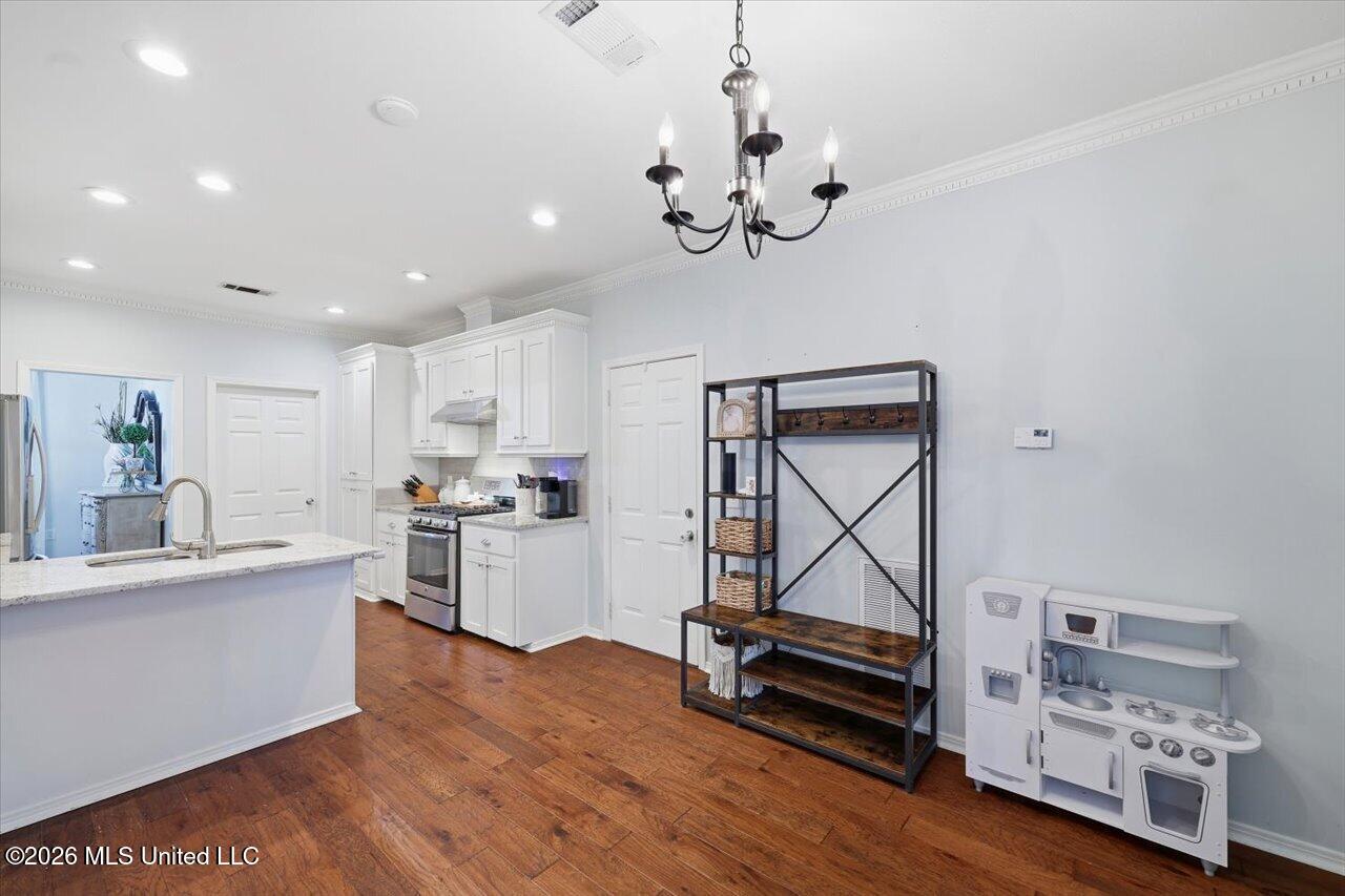 314 Hunters Ridge Drive Clinton, MS 39056 - Photo 18 of 33 16-314 Hunters Ridge Dr _ Home Tours MS