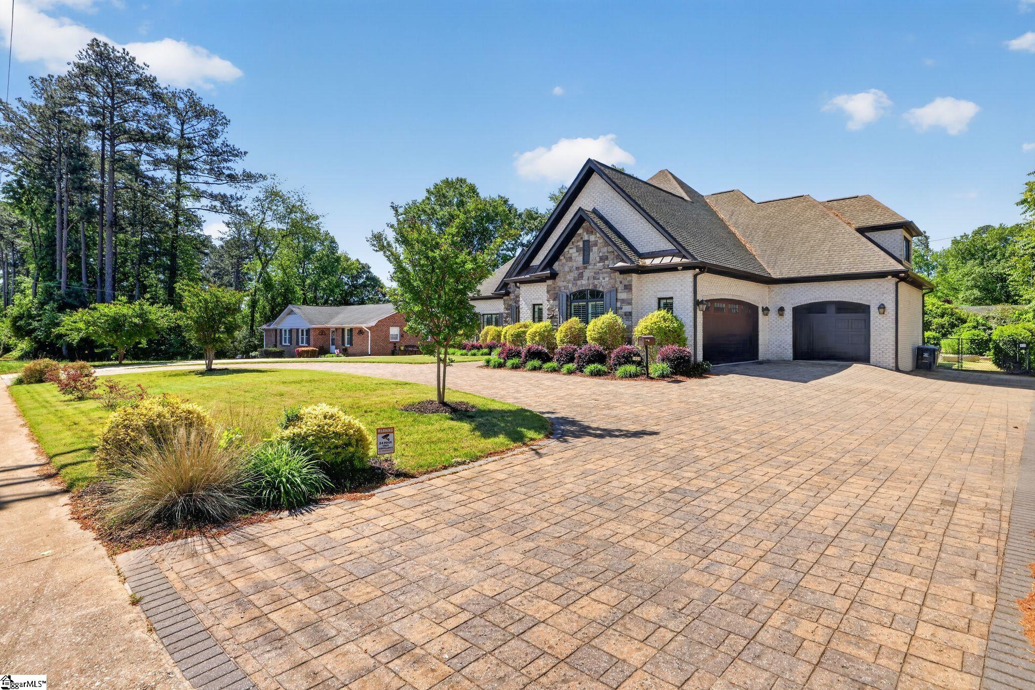 1401 Fernwood Glendale Road Spartanburg, SC 29307 - Photo 2 of 35
