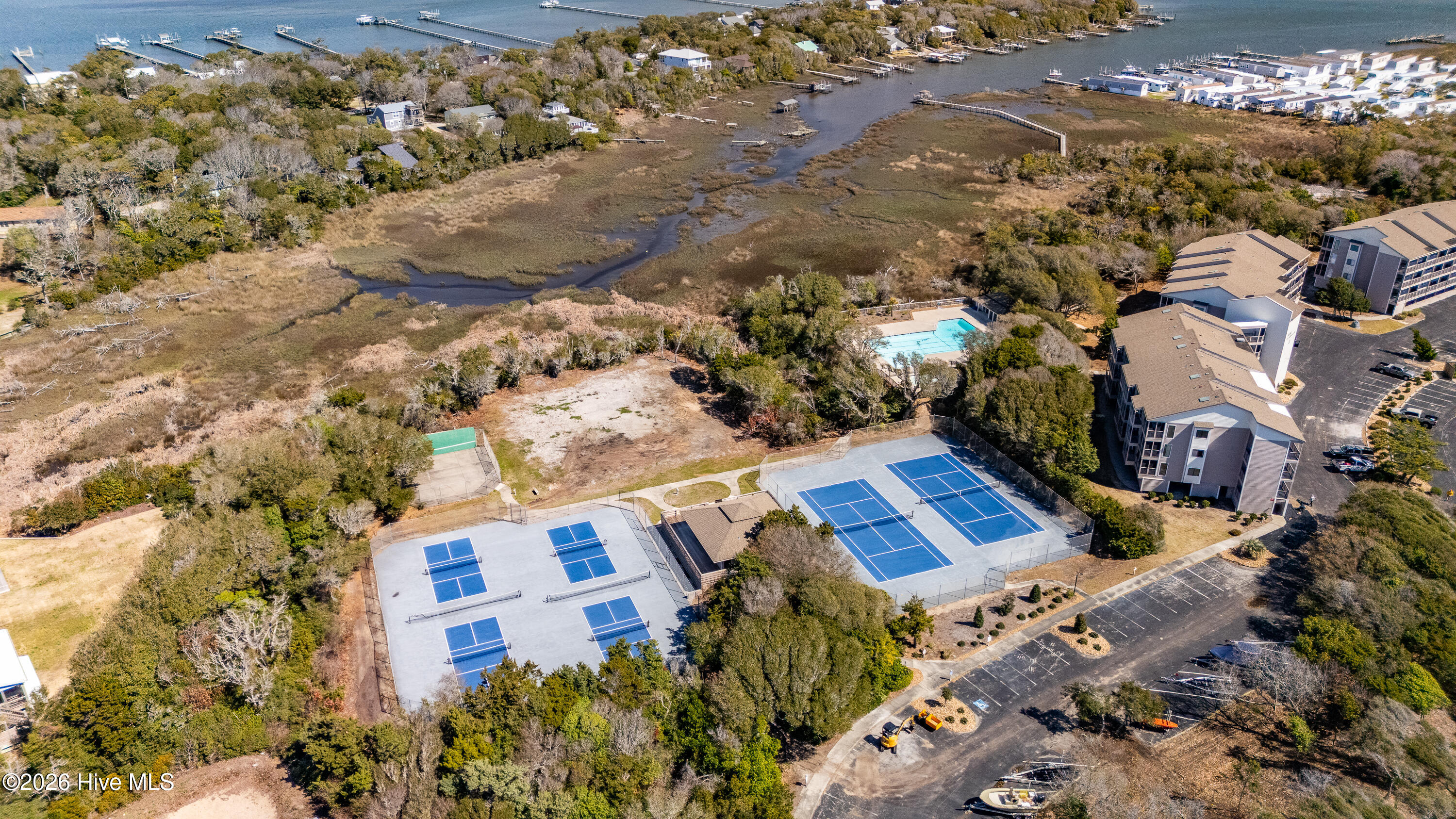 2511 West Fort Macon Road, Unit 111B Atlantic Beach, NC 28512 - Photo 24 of 47 IBRC tennis courts