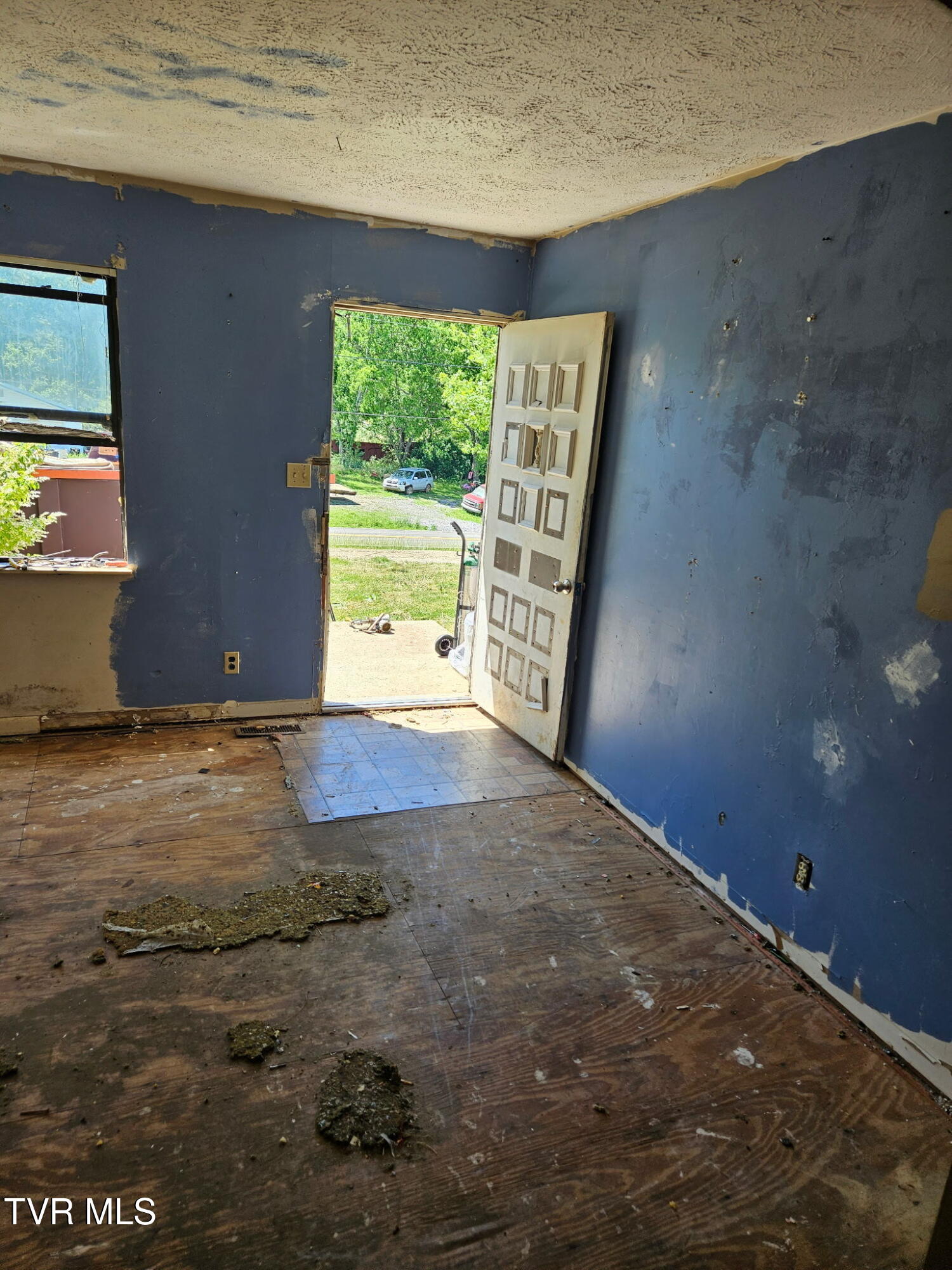 1433 Silver City Road Whitesburg, TN 37891 - Photo 12 of 17 Silver City After17