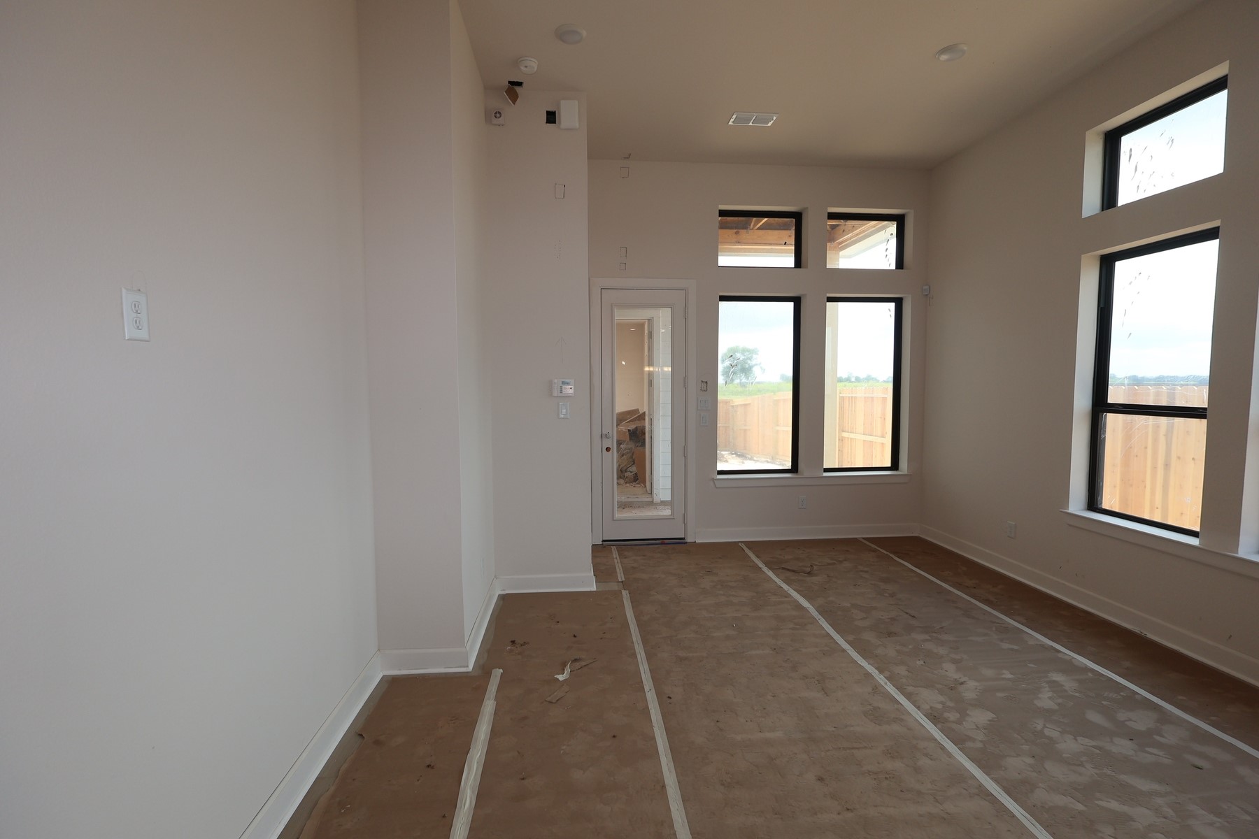 2714 Cottage Place Rosharon, TX 77583 - Photo 6 of 20 a view of hallway with windows