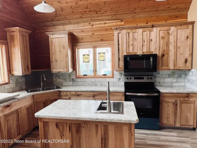 $750,000 | 237 Rocky Rd Circle, Afton, WY 83110