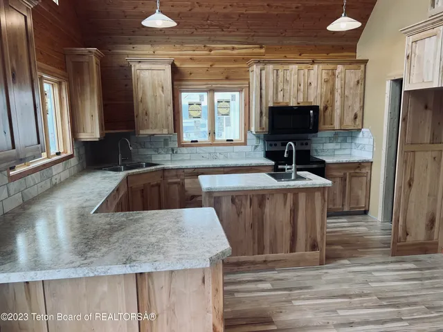 $750,000 | 237 Rocky Rd Circle, Afton, WY 83110