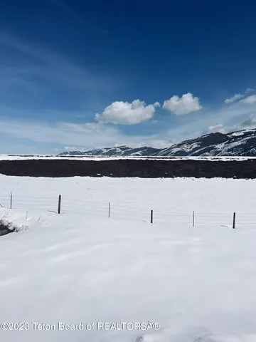 $750,000 | 237 Rocky Rd Circle, Afton, WY 83110