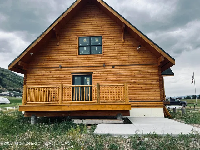 $750,000 | 237 Rocky Rd Circle, Afton, WY 83110