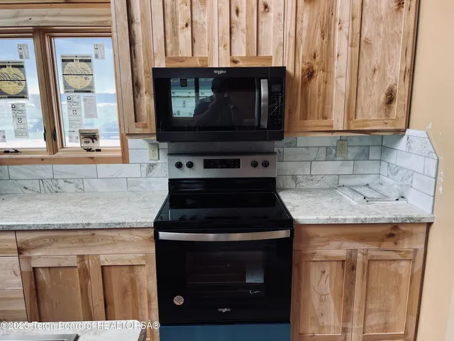 $750,000 | 237 Rocky Rd Circle, Afton, WY 83110