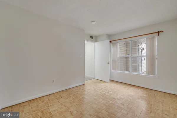 $224,000 | 14229 Bowsprit Lane, Unit 501, Laurel, MD 20707