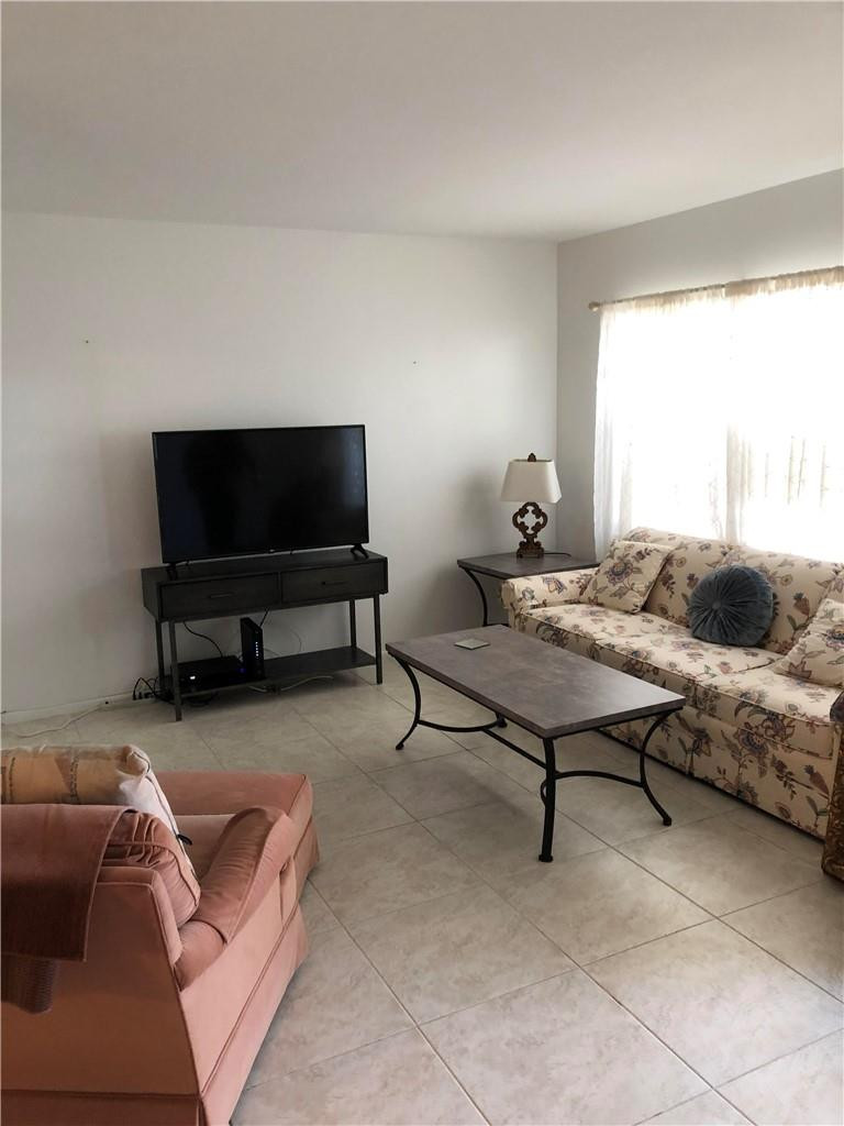 488 Mansfield K, Unit 488 Boca Raton, FL 33434 - Photo 3 of 8 Photo 3