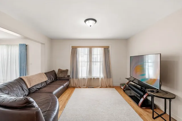 $4,500 | 10 Gracie Lane, Unit 10, Swampscott, MA 01907