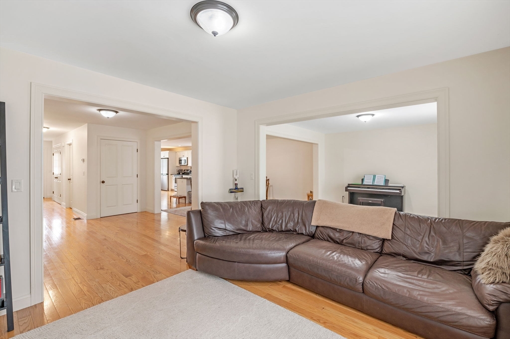 10 Gracie Lane, Unit 10 Swampscott, MA 01907 - Photo 12 of 31