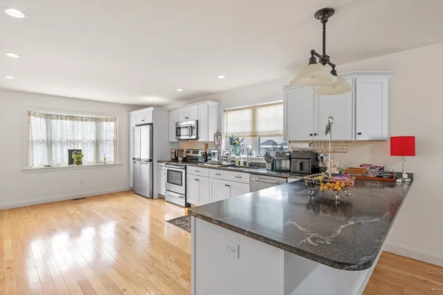 $4,500 | 10 Gracie Lane, Unit 10, Swampscott, MA 01907