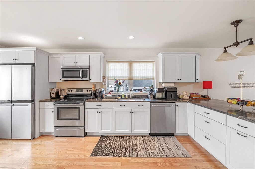 10 Gracie Lane, Unit 10 Swampscott, MA 01907 - Photo 17 of 31