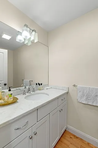 $4,500 | 10 Gracie Lane, Unit 10, Swampscott, MA 01907