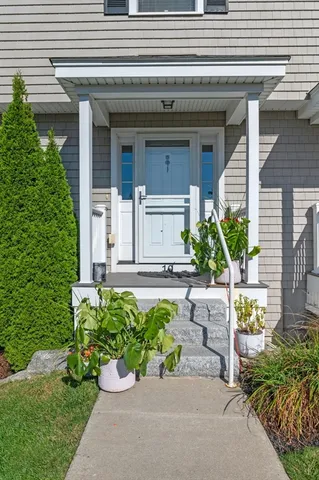 $4,500 | 10 Gracie Lane, Unit 10, Swampscott, MA 01907