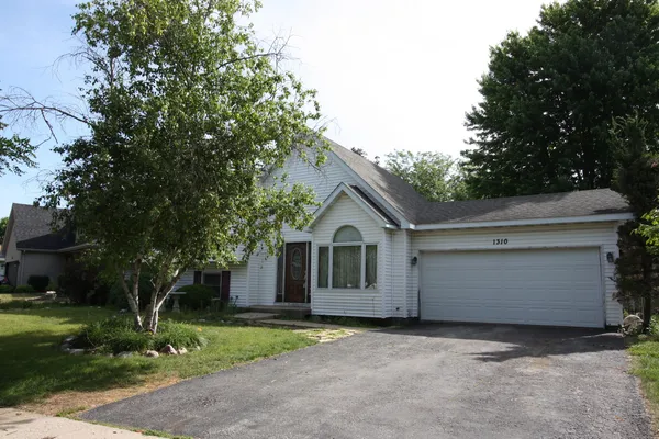 $265,000 | 1310 Vintage Drive, Joliet, IL 60431