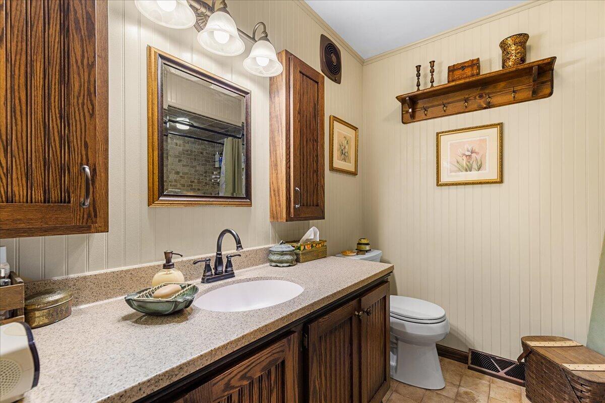 802 South Teut Road Burlington, WI 53105 - Photo 23 of 101 22-Teut Rd-22