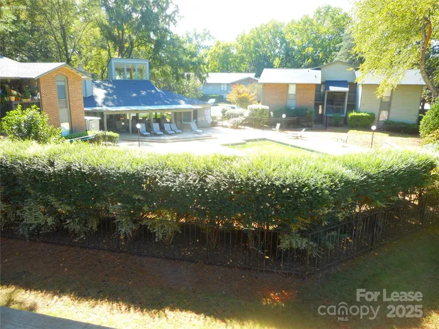 $1,200 | 5016 Sardis Road, Unit C, Charlotte, NC 28270