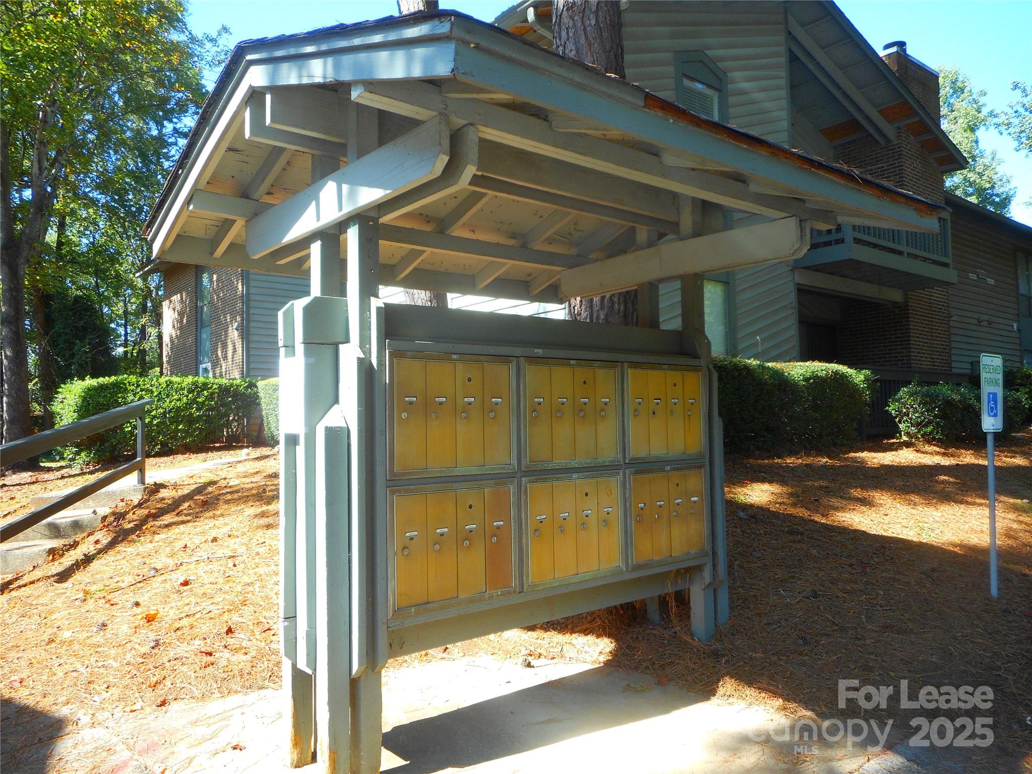 5016 Sardis Road, Unit C Charlotte, NC 28270 - Photo 17 of 20