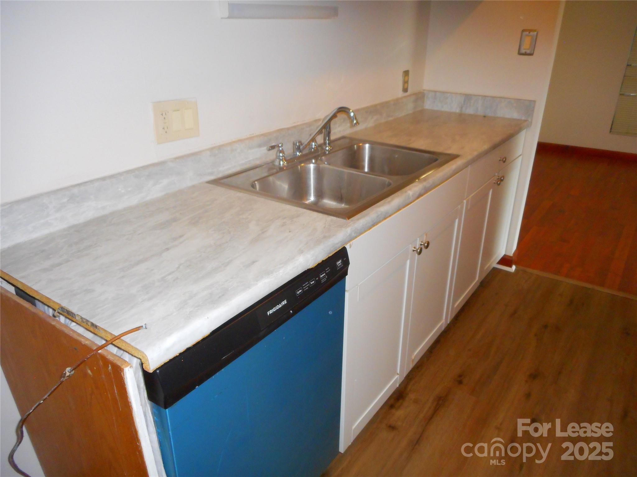 5016 Sardis Road, Unit C Charlotte, NC 28270 - Photo 6 of 20