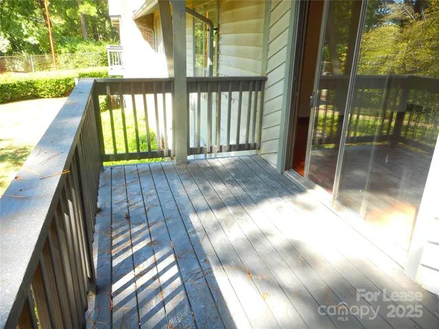 $1,200 | 5016 Sardis Road, Unit C, Charlotte, NC 28270