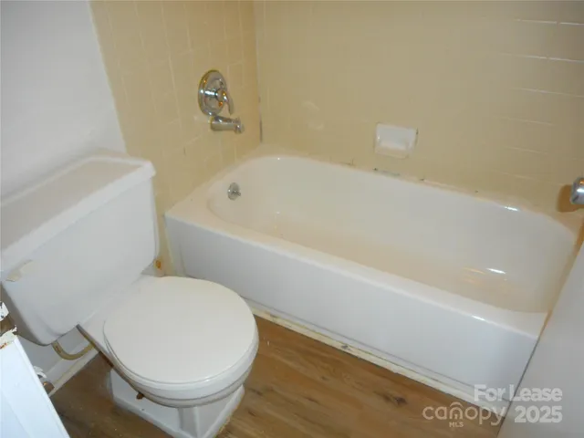 $1,200 | 5016 Sardis Road, Unit C, Charlotte, NC 28270