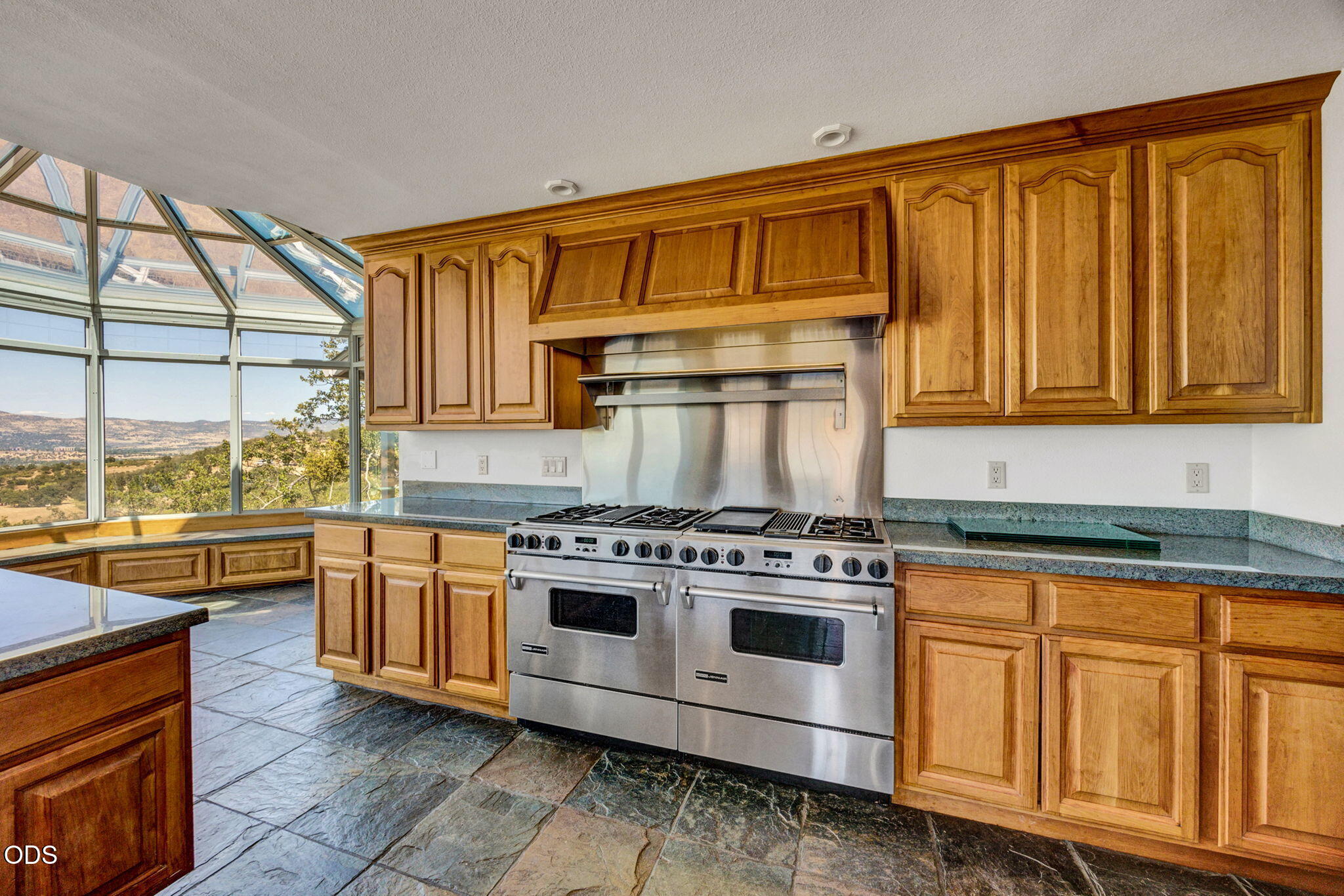 5311 Pioneer Road Medford, OR 97501 - Photo 26 of 52 Gallery Image 26