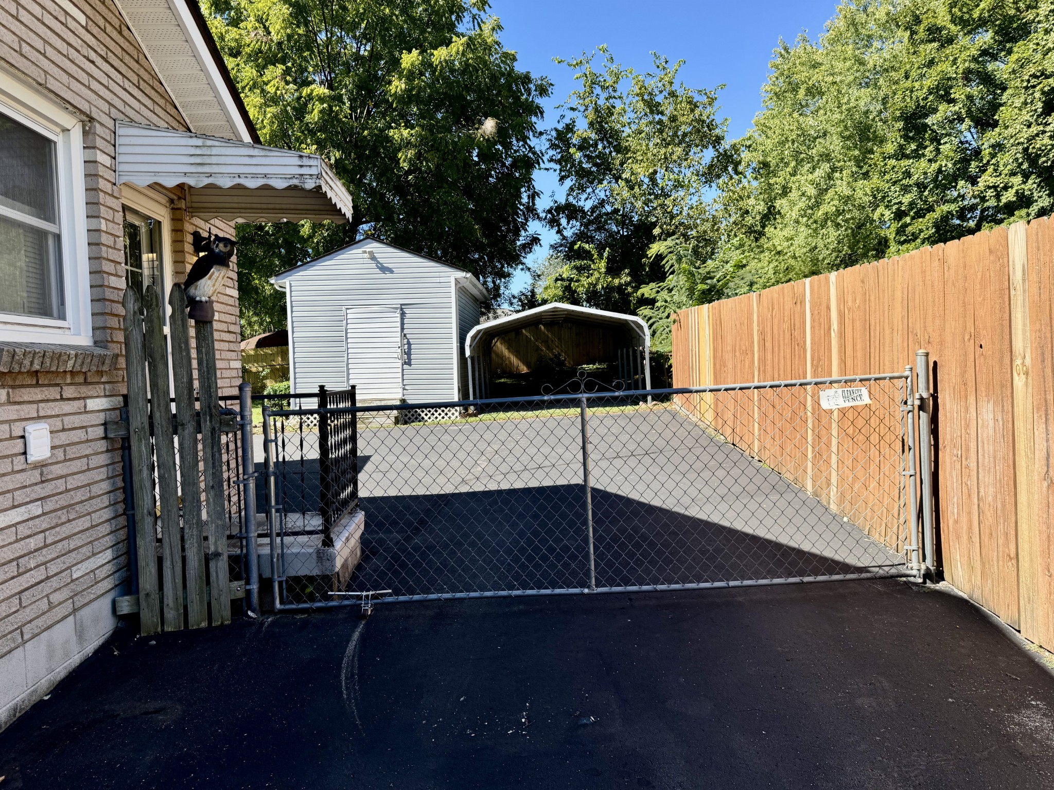 222 Bonnafield Drive Hermitage, TN 37076 - Photo 7 of 16 a view of outdoor space and deck