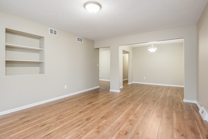 2011 Halsted Road Rockford, IL 61103 - Photo 5 of 24 Gallery Image 5
