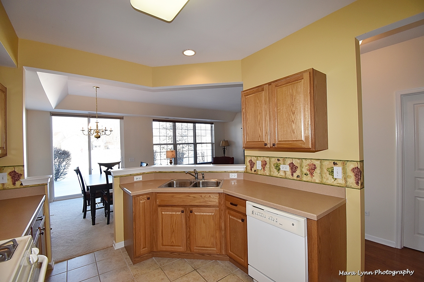 13924 Chanwahon Road Huntley, IL 60142 - Photo 9 of 19 Gallery Image 9