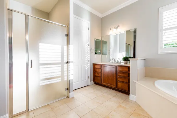 $749,000 | 2141 Knollwood Court, Manteca, CA 95336