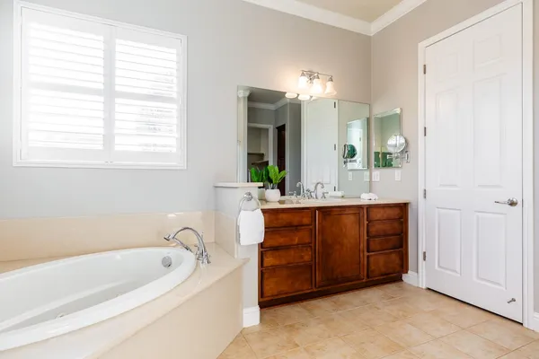 $749,000 | 2141 Knollwood Court, Manteca, CA 95336